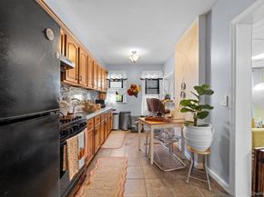 10439 90th Avenue, Richmond Hill NY 11418