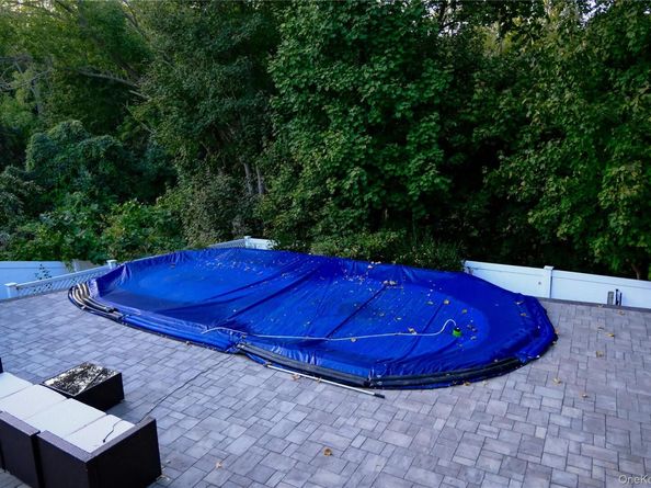 23 Bowman Lane, Kings Park NY 11754
