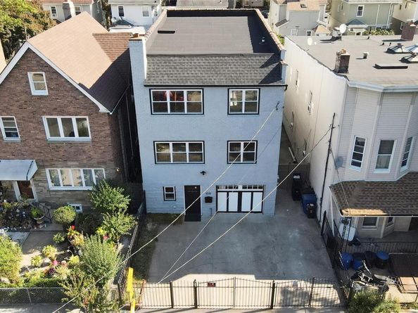 9119 108th Street, Richmond Hill NY 11418