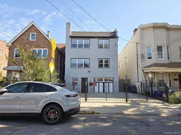 9119 108th Street, Richmond Hill NY 11418