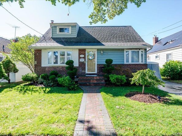 1563 Marshall Street, Elmont NY 11003