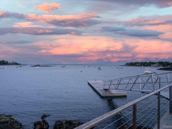 217 Hommocks Road, Larchmont NY 10538