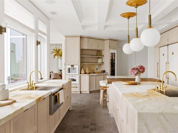 217 Hommocks Road, Larchmont NY 10538