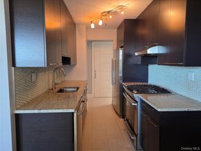 18-05 215th Street 6S, Bayside NY 11360