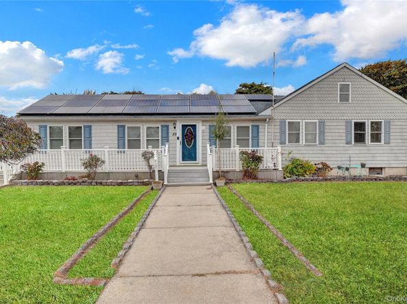 89 Marie Street, Lindenhurst NY 11757