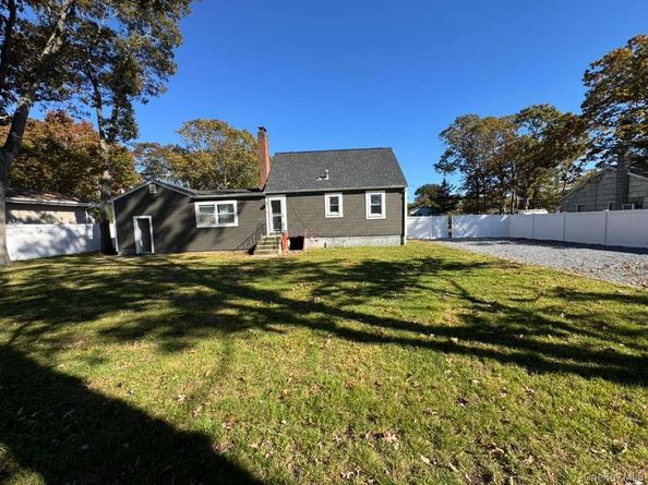 8 Paul Drive, Mastic NY 11950