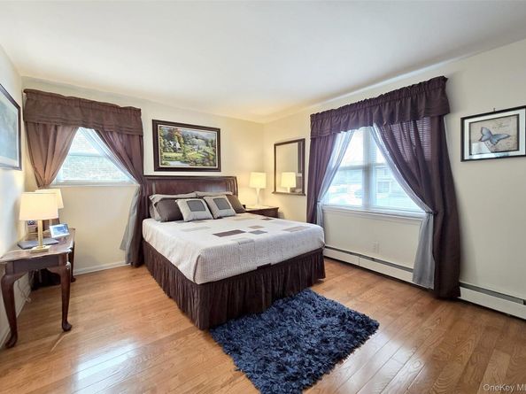 7 Royal Oaks Drive, Centereach NY 11720