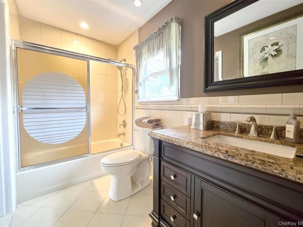 7 Royal Oaks Drive, Centereach NY 11720