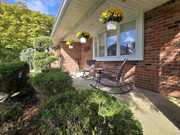 7 Royal Oaks Drive, Centereach NY 11720