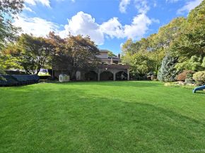 7 Royal Oaks Drive, Centereach NY 11720