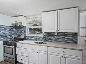 136 N Delaware Avenue, Lindenhurst NY 11757