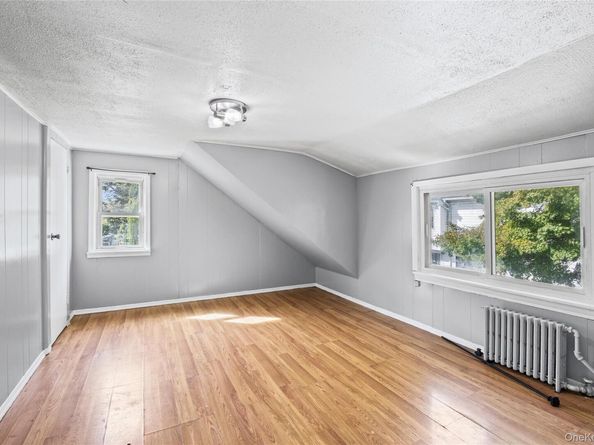 136 N Delaware Avenue, Lindenhurst NY 11757