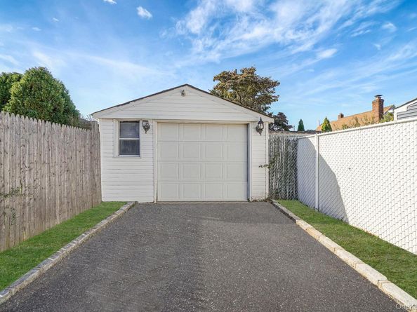 36 Bowling Lane, Levittown NY 11756