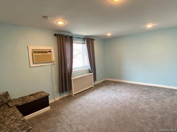 247-10 76th Avenue 2nd fl, Bellerose NY 11426