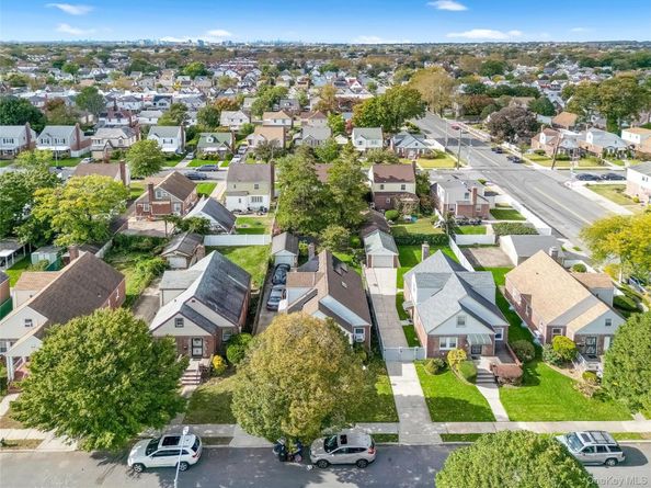 115-70 230th Street, Cambria Heights NY 11411