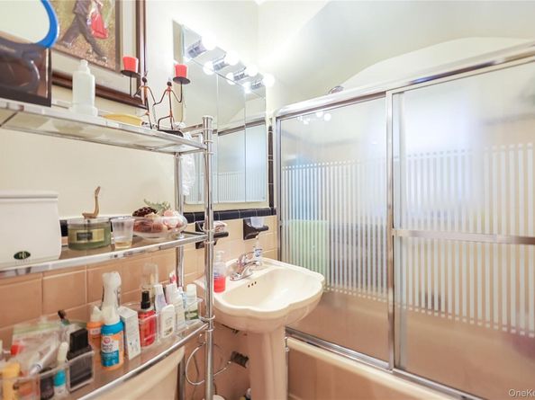 115-70 230th Street, Cambria Heights NY 11411