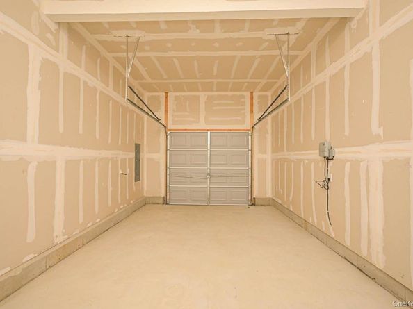 599 Robeson Place, Medford NY 11763