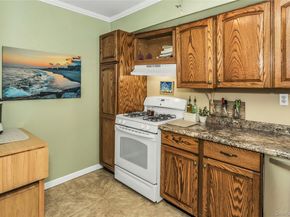 25 Neptune Boulevard 2E, Long Beach NY 11561