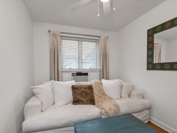 26 Cheshire Road, Inwood NY 11096