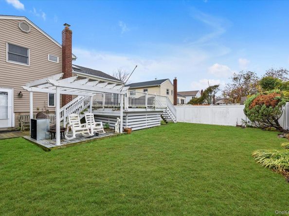 26 Cheshire Road, Inwood NY 11096