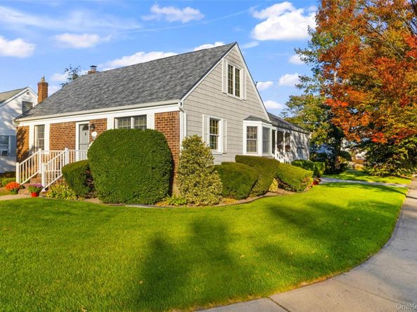 59 Linden Boulevard, Hicksville NY 11801