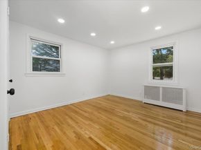 233 Roxbury Road S, Garden City South NY 11530