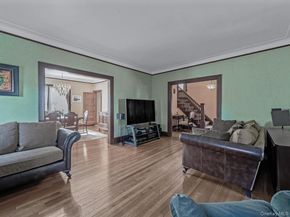 186-34 Henley Road, Jamaica Estates NY 11432