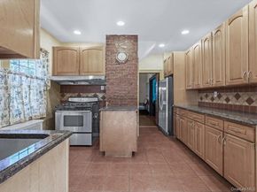 186-34 Henley Road, Jamaica Estates NY 11432