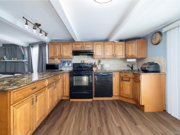 220 Shore Road, Seaford NY 11783