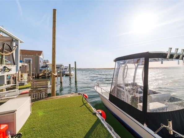 220 Shore Road, Seaford NY 11783