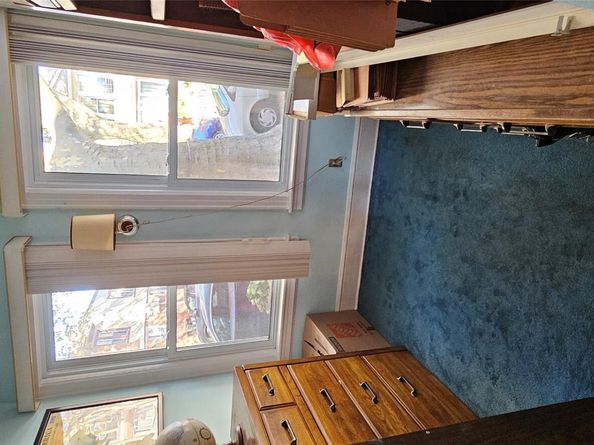 7854 75th Street, Glendale NY 11385