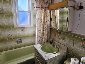 7854 75th Street, Glendale NY 11385