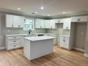 20 10th Street, Ronkonkoma NY 11779