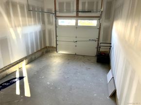 20 10th Street, Ronkonkoma NY 11779