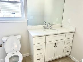 20 10th Street, Ronkonkoma NY 11779