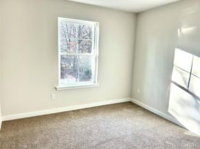 20 10th Street, Ronkonkoma NY 11779