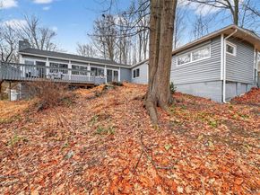 98 Mount Airy Road S, Croton-on-Hudson NY 10520