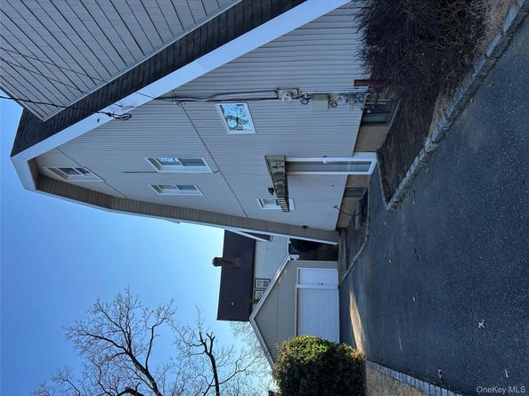 70 E Beverly Parkway, Valley Stream NY 11580