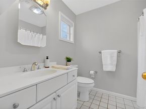 646 E Main Street, Jefferson Valley NY 10535