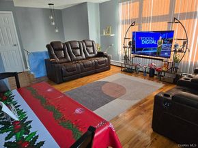 1005 Broadway, Westbury NY 11590