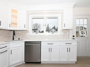 15 Bond Lane, Hicksville NY 11801