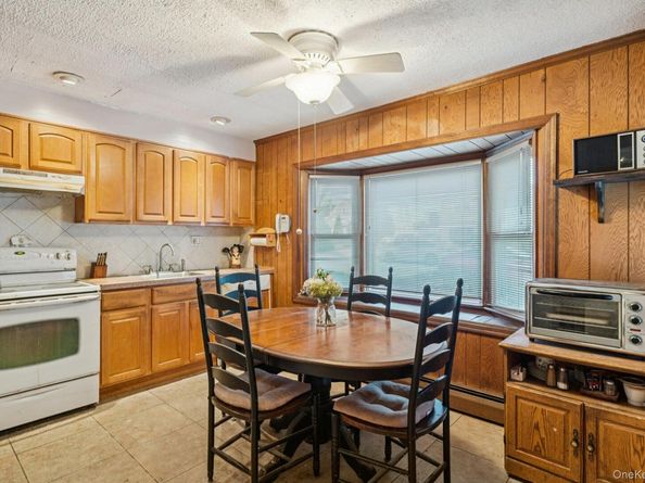 56 Jester Lane, Levittown NY 11756