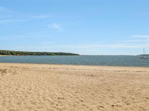 275 Pinewood Road, Cutchogue NY 11935