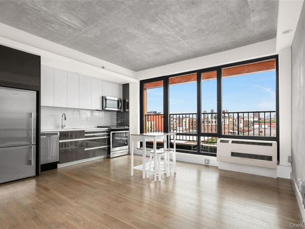 225 E 138th Street 201, Bronx NY 10451