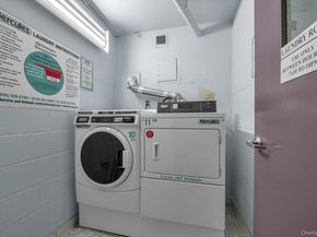 14477 Roosevelt Avenue 5C, Flushing NY 11354