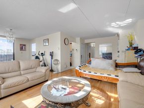 14477 Roosevelt Avenue 5C, Flushing NY 11354