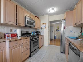 14477 Roosevelt Avenue 5C, Flushing NY 11354