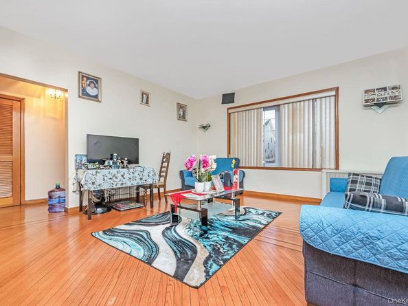 42-28 159th Street, Flushing NY 11358