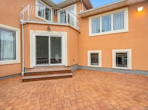 57 Southgate Road, Valley Stream NY 11581