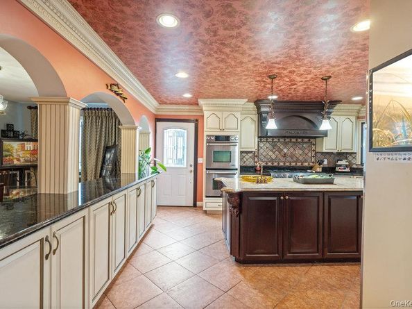 57 Southgate Road, Valley Stream NY 11581